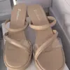 Sandalias de tacón alto para mujer, nueva colección de verano 2026, diseño transparente, estilo de una sola tira, tacón grueso, adecuadas para usar al aire libre, tacón de cristal, sandalias de una sola tira