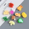 Brinquedo de Comida Simulado Série de Legumes para Panela Quente Acessórios de Resina DIY Cola de Creme Presilha Fivela de Sapato Adesivo de Geladeira Patch de Material