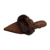 Pantuflas de medio zapato peludas de punta estilo coreano para mujer, zapatos tipo mula de gamuza para otoño/invierno 2026 con ribete peludo grande, pantuflas de exterior sin cordones