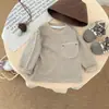 Camiseta de Manga Larga para Bebé Niño Otoño Estilo Coreano Holgada Camiseta Base Primavera 2025 Ropa Versátil para Bebé