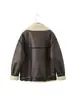 Venta al por mayor transfronteriza desde la fábrica de origen: Nuevas chaquetas forradas de piel sintética para otoño/invierno para mujer, con cremallera y cinturón de moda, y una capa exterior engrosada