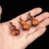 Material de Sangre Madera de Azufaifo Golpeada por el Rayo Material de Sangre Cabeza de Dragón Calabaza Pequeña Cabeza de Ciervo Calabaza Colgante Adorno Colgante Pie para Sostener en la Mano Accesorio de Cuenta Budista