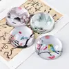 Fabricante fornece pesos de papel hemisféricos de cristal, réguas para caligrafia e pintura de flores e pássaros, presentes para reuniões de ex-alunos universitários, adesivos hemisféricos