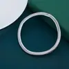 Pulseira de mola quadrada plana tridimensional transfronteiriça Europa e Estados Unidos estilo ins pulseira simples de alta qualidade para homens e mulheres pulseira de personalidade da moda legal