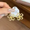 Brincos de Flor Vazada Doces de Primavera para Mulheres, Luxo Leve, Design de Nicho de Alta Qualidade, Super Delicados, Brincos Únicos e Deslumbrantes