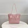 Comércio Exterior Laço Simples Para o Dia a Dia Grande Capacidade Feminina 2026 Novo Estilo Tendência Brilhante Moda Bolsa Tote de Ombro Único e de Mão