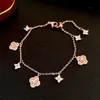 Collar Coreano Sencillo de Flor de Circonia Cadena para Clavícula de Lujo Ligero Gama Alta para Mujer Diseño Exquisito Conjunto de Joyería de Nicho