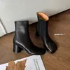 Botines cortos ajustados de tacón grueso y punta cuadrada, modelo nuevo 2026, modernos y versátiles, botines Martin negros con punta de manzana, elegantes, versátiles para el trabajo