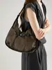 2026 Nova Bolsa de Mão Lisa para Mulheres Versátil para o Trabalho Moda de Nicho Decoração com Cinto de Couro Bolsa de Ombro Único para Sobraco Sensação de Alto Padrão