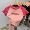 Camiseta Feminina Manga Curta Verão 2026 Novo Estilo Curta Color Block Slim Fit Tendência Hot Girl Chique Raglan Popular Top Ins