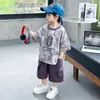 Conjunto de Verano para Niños Fresco y Elegante 2026 Nueva Versión Coreana Ropa para Niños Pequeños Bebés Conjunto de Dos Piezas de Manga Corta de Verano Tendencia