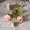 Fabricante de Flores Artificiales de Rosa de Tres Cabezas Flores Falsas Plantas Verdes Venta al por Mayor Decoración de Bodas Artesanías Estilo Ins Transfronterizo