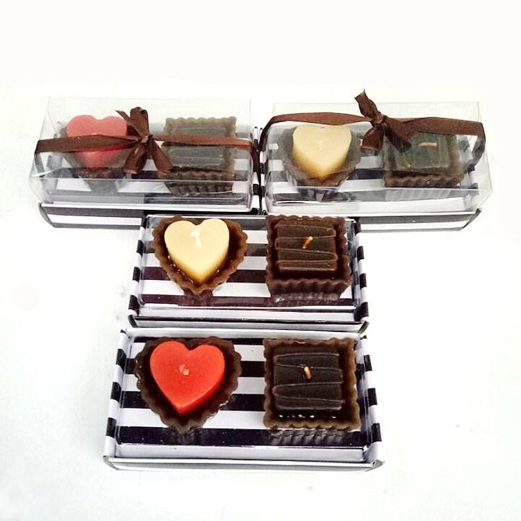 心形巧克力两个蜡集.jpg