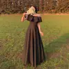 Vestido de Noche 2024 Nuevo Estilo Banquete Elegante sin Hombros Manga de Hoja de Loto Estilo Coreano Adelgazante Estilo Hepburn Negro Ligero Vestido de Boda para Mujer