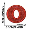 Suministro transfronterizo de parches bordados de letras y números en inglés color rojo brillante con adhesivo termofusible para decoración de ropa y sombreros