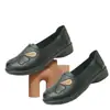 Nuevo Modelo Otoño 2025 Zapatos de Madre Cuero Suave Para Mediana Edad y Mayores Planos Cómodos Versátiles Zapatos de Vestir Suela Suave Antideslizante Zapatos de Cuero para Personas Mayores