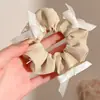 Colección de Ofertas de Remate para Pinzas de Cabello Ligas para el Cabello Intestino Grueso Pinzas de Garra Diademas Pasadores Pinzas de Plátano Tiburón Puesto Callejero de Yiwu Artículos Pequeños