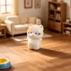 Muñeca de Gatito Siamés Naranja de Pie Linda Kawaii Partículas Accesorios Decorativos DIY Gato de Coche Escritorio Adorno Pequeño