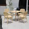 Departamento de ventas de muebles de ratán para exteriores patio exterior jardín mesa y silla pequeñas de ocio combinación de mesa de comedor para balcón exterior de villa