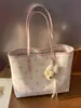 Bolsa de Mão Tendência Transfronteiriça de Grande Capacidade para Mulheres 2026 Nova Moda Bolsa de Ombro Diária de Alto Valor Bolsa Tote de Bolinhas