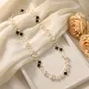 Cadena de Suéter de Trébol de Cuatro Hojas y Perla de Lujo Ligero para Mujer, Larga, Versátil, Collar con Sensación de Alta Gama, Diseño de Nicho, Accesorios para Superponer, Joyería