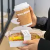 Celebridad de Internet Taza de Café con Grano de Madera Suave Taza Desechable para Té de Leche Taza de Papel con Tapa Taza de Embalaje para Bebidas Calientes Logo Impreso