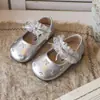 Novos Sapatos de Couro com Renda para Meninas da Primavera de 2026, Mocassins Doces para Crianças Pequenas, Sapatos Individuais com Solado Macio