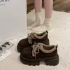 Sapatos Pequenos de Couro Estilo Britânico para o Inverno 2026, Sapatos Versáteis Vintage com Solado Grosso e Forro de Lã, Sapatos Mary Jane de Camurça para Mulheres no Inverno