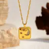 Colar de Aço Titânio Estilo Ins Banhado a Ouro 18K Aço Inoxidável Incrustado com Zircônia Pingente de Estrela e Lua Joias para Mulheres Atacado Presente de Dia das Mães