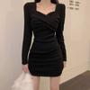 Vestido Sexy Elegante de Hermana Real Spice Girl de Primavera y Otoño de Manga Larga para Socialité Ajustado Arrugado Falda de Cadera Falda Negra Pequeña