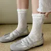Calcetines Blancos de Primavera y Verano para Mujer, Calcetines de Encaje Geométrico con Volantes hasta la Mitad de la Pantorrilla, Calcetines de Algodón Puro Antipelusa Sin Costuras para Mujer, Estilo Dulce Coreano