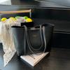Bolsa Tote Retro de Alto Padrão para Comércio Exterior para Mulheres 2025 Nova Moda Bolsa de Ombro Simples Grande Capacidade Bolsa para o Dia a Dia