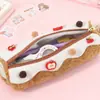 Estuche de Peluche con Forma de Rollo Suizo para Niña, Bonito y Lindo, Bolsa Redonda Divertida para Guardar Papelería con Forma de Pastel de Frutas