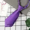 Corbata de color liso versátil uniforme profesional para hombre y mujer estilo coreano corbata de lazo de uniforme escolar doble capa corta para actuación en grupo cuello