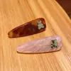 Pinza para el pelo de oso dulce estilo coreano, en colores contrastantes rosa y blanco, con decoración metálica, pinza lateral linda y con ambiente para mujer