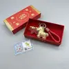 Llavero para Hacerse Rico Rápidamente, Colgante Pequeño de Caballo Dorado, Colgante para Bolso, Pequeños Regalos Prácticos para Promociones de Transmisiones en Vivo Corporativas, Al Por Mayor