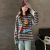 Conjunto Infantil Primavera 2026 Novo Estilo Primavera e Outono para Crianças Maiores, Conjunto de Primavera da Moda com Camiseta Listrada de Manga Longa e Jeans
