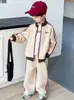 Conjunto de otoño para niño: Nueva colección de otoño 2026, conjunto de dos piezas que incluye una sudadera y pantalones casuales