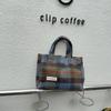 311021 Bolsa de Mão de Lã Multicolorida Estilo Retrô Simples Ins Bolsa Feminina 2023 Novo Estilo Outono e Inverno Bolsa Feminina