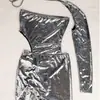Vestido Sexy Transfronteiriço Sem Alças com Couro Patentado Dourado, Manga Longa de Um Ombro, Caimento Justo, Costas Nuas, Mini Vestido Bodycon, Conjunto de Lingerie