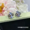 Brincos de Trevo de Quatro Folhas em Ouro Rosé 18K com Madrepérola Branca e Ágata Vermelha, com Acabamento de Luxo e Cravações de Diamante, Presente para Namorada
