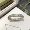 [08] Pulsera Calidoscopio de Trébol de Cuatro Hojas de la Suerte Seiko Moda Europea y Americana Pulsera de Cuentas Florales de Diamante con Gipsófila