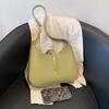Bolsa pequena popular de design nicho para mulheres deste ano 2022 nova moderna versátil bolsa mensageira bolsa de ombro estilosa bolsa de axila