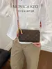 Bolso de Mujer Estilo Nuevo, Bolso de Hombro de Gama Alta, Gran Capacidad, Bolso Cruzado con Monograma Sencillo, Bolso Tote Cuadrado Pequeño Retro Europeo y Americano