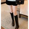 Botas Longas de Couro com Fivela Afunilada, Abaixo do Joelho, com Salto Grosso e Solado Espesso, Botas de Equitação que Aumentam a Altura para Mulheres, Novo Modelo Outono/Inverno 2026