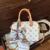Bolso de Hombro Único y Versátil, Bolso de Mano de Moda para Mujer, Bolso Cruzado de Gama Alta, Nuevo Modelo 2026, Bolso Boston con Monograma