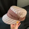 Chapéu Equestre Listrado Plissado Estilo Coreano para Mulheres, Chapéu de Sol Versátil para Primavera e Verão que Faz o Rosto Parecer Menor, Boné de Baseball Estilo Artístico Retrô