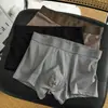 Fábrica de origen algodón ropa interior para hombre calzoncillos bóxer para hombre deportivos de alta gama pantalones cortos de cuatro esquinas generación explosiva sonido tembloroso