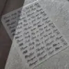 Adesivos de unha com letras em inglês em relevo dourado, adesivos adesivos populares em preto e branco, decorações de unha 3D versáteis atacado