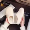Chinelo de encaixe com sola grossa de pelúcia para inverno, primavera e outono, confortável, nova moda, meio chinelo para mulheres 2026 Birkenstock sapatos de casa